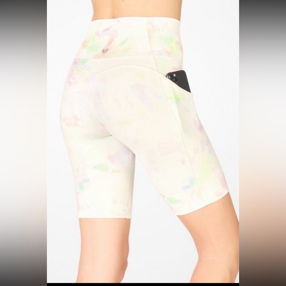 Fabletics oasis high waisted bike shorts size Large new nwt